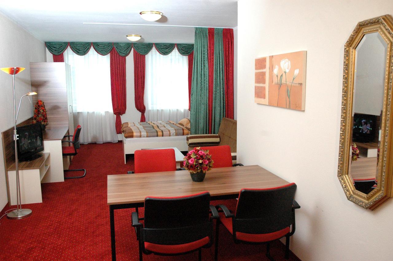 Hotel Garni Daniela Urich Schwanenstadt Kültér fotó